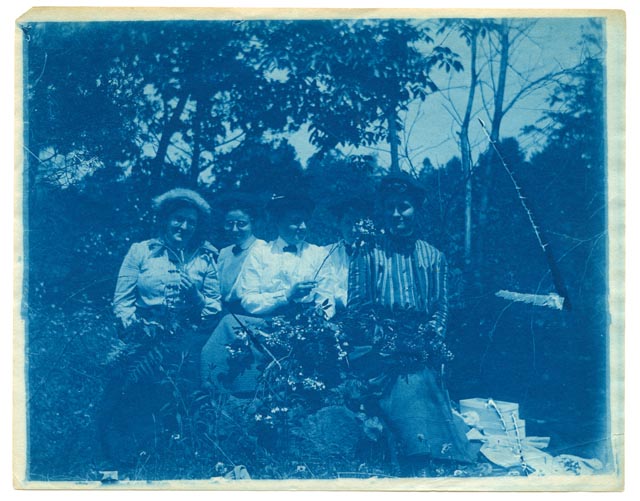 Women with flowers, no date