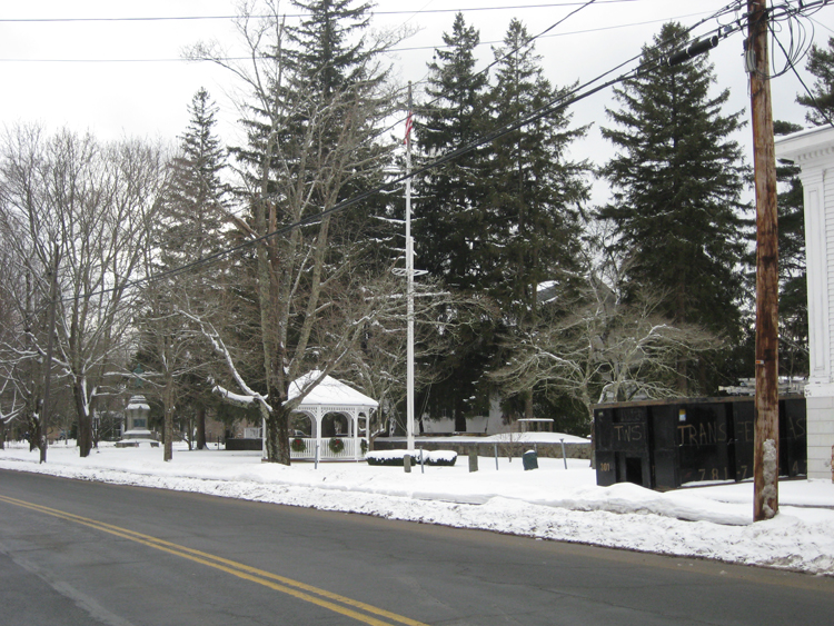 Training Green and First Parish Church in the snow, 2010