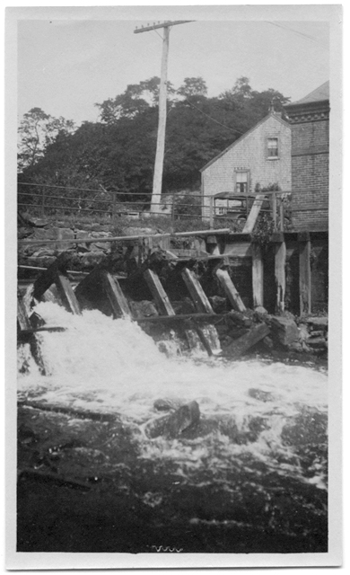 The Elm Street dam and bridge over the Jones River, before 1920