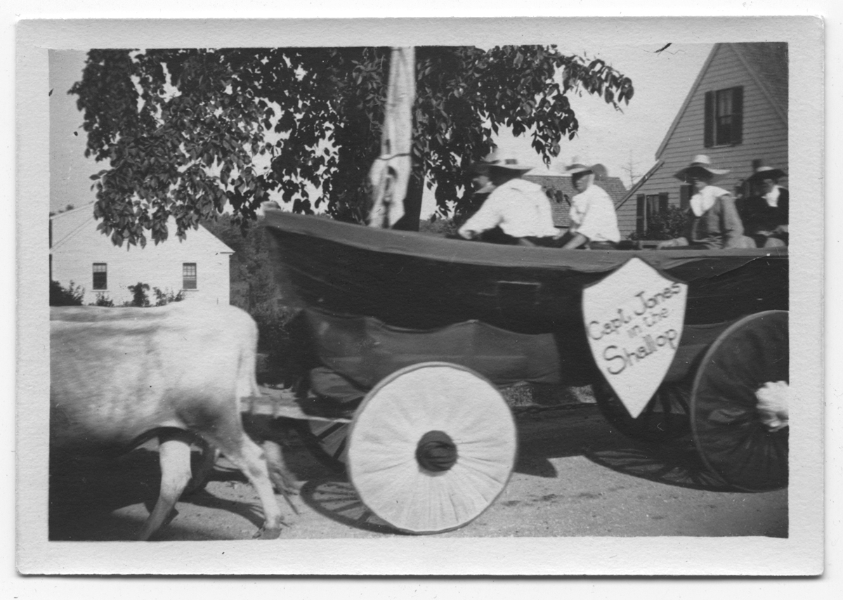 Captain Jones in the Shallop float, 4th of July Parade, 1910
