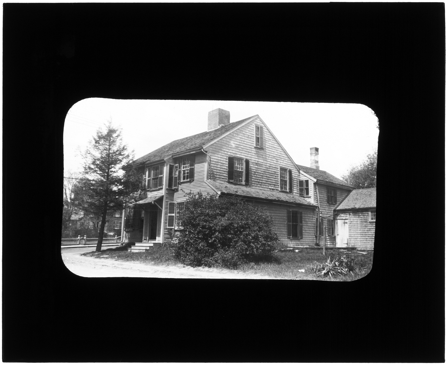135. John Brewster house, Main and Linden Streets, 1922
