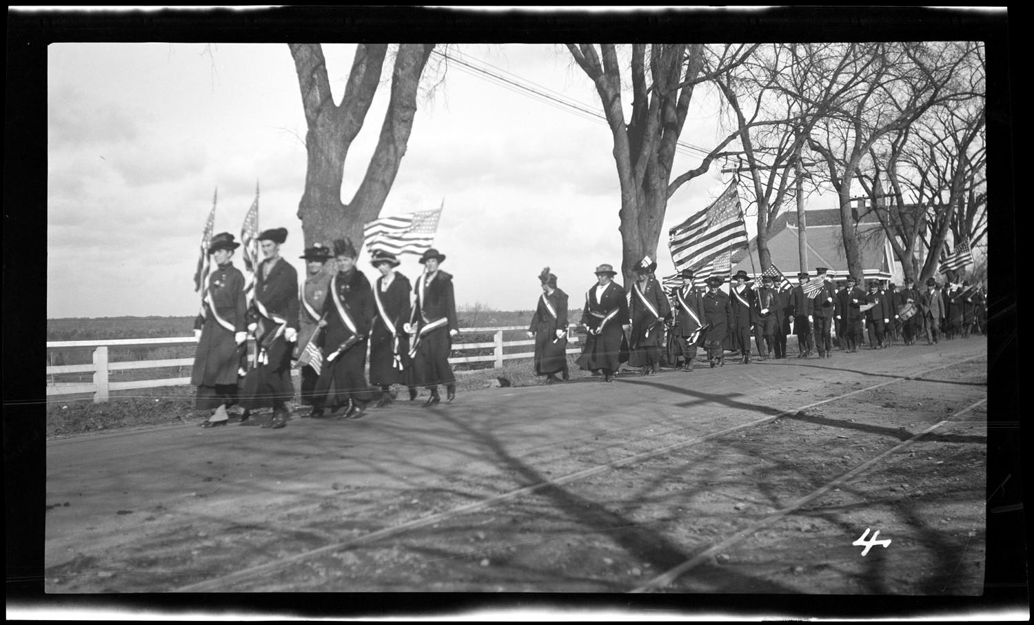 Marchers in the Welcome Home parade, October 18, 1919.